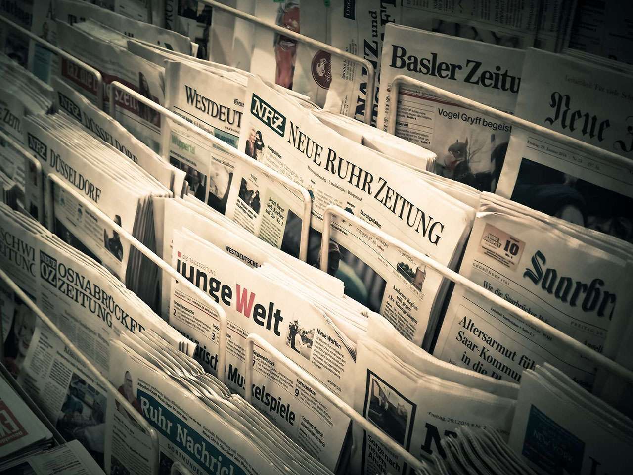 Why local US newspapers are sounding the alarm